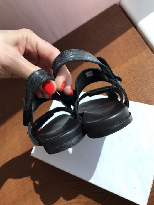 Босоножки Dolce&Gabbana, оригинал, 33 размер