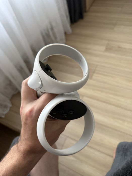 Meta Oculus Quest 2 64 + Зарядна станція ANKER