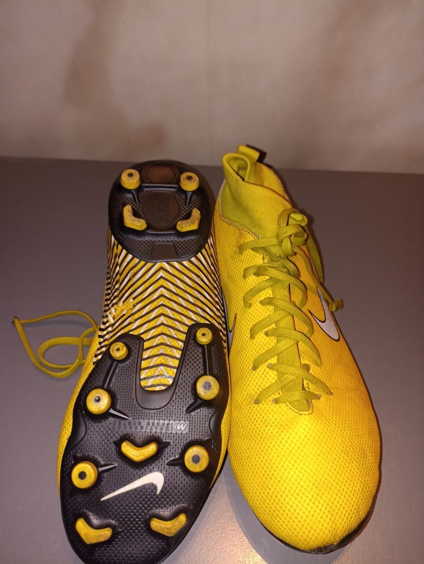 Korki Nike rozmiar 38