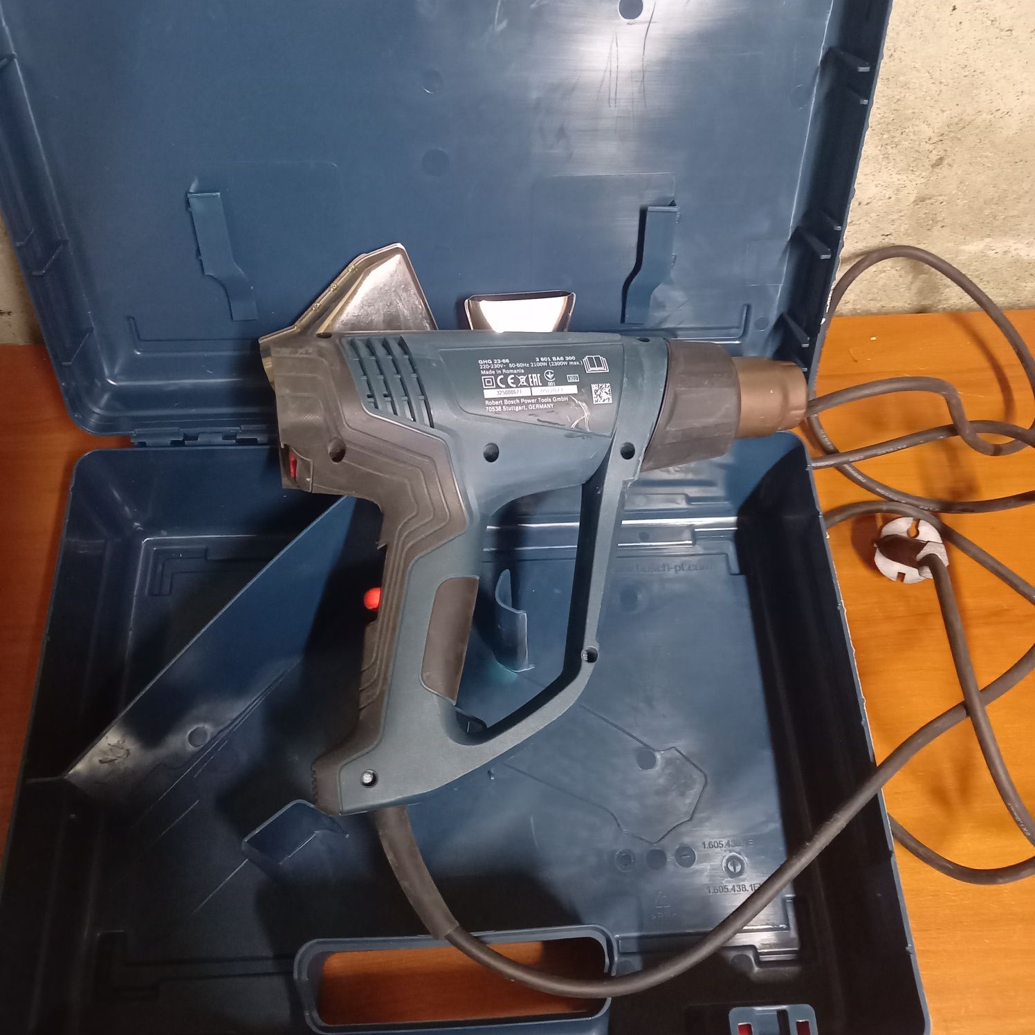 Opalarka Bosch GHG 23-66