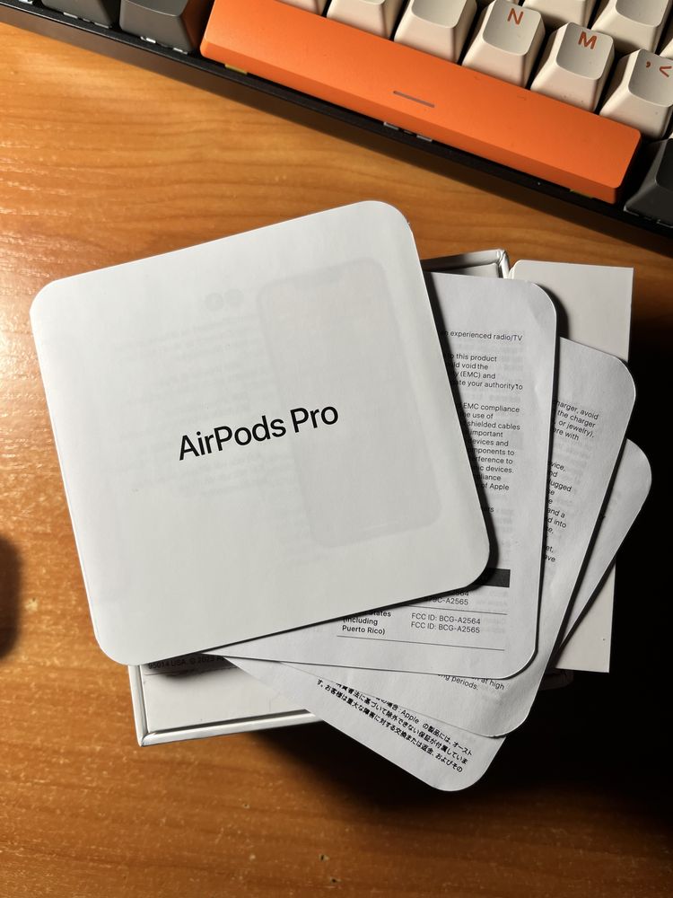 Навушники Apple AirPods Pro with MagSafe Case