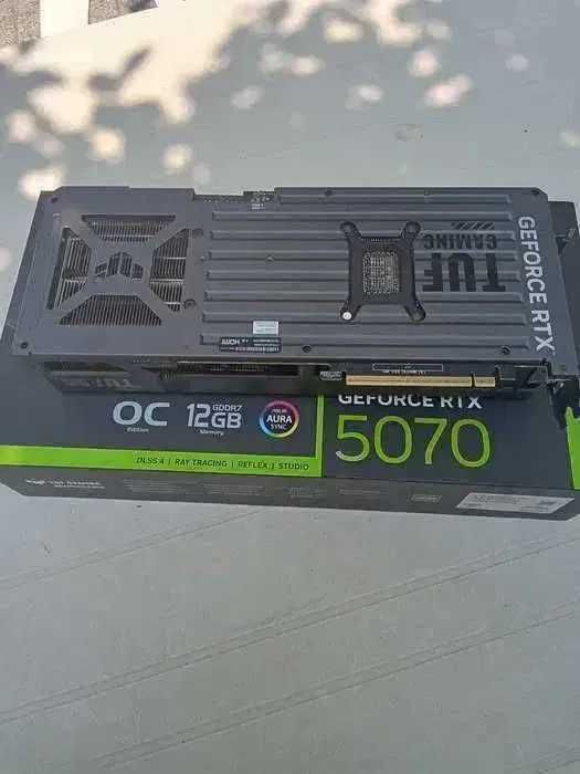 RTX 5070 12GB OC asus TUF