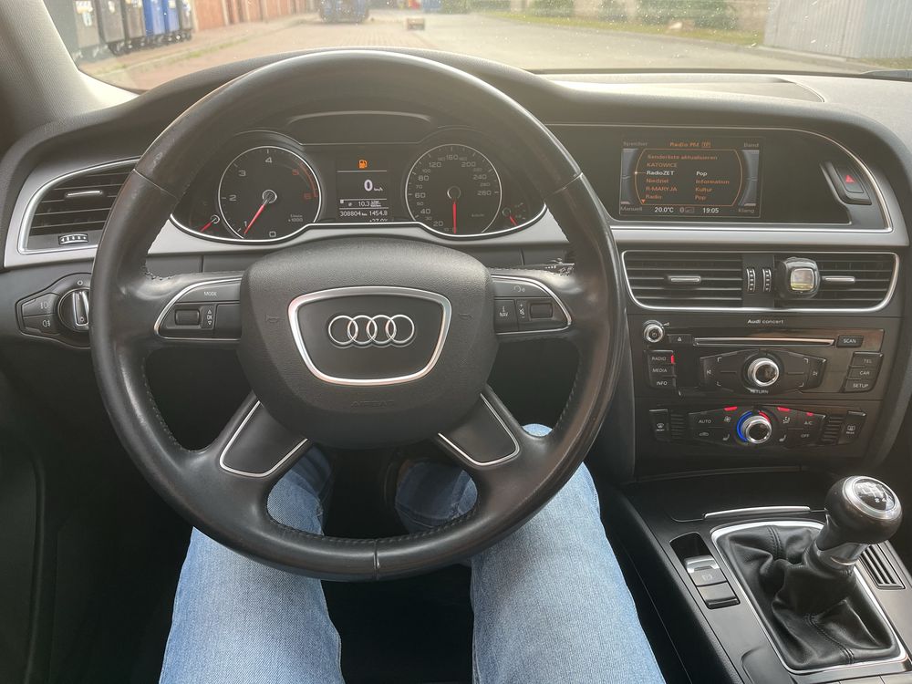 AUDI A4 B8 2014r 2.0TDI 150KM