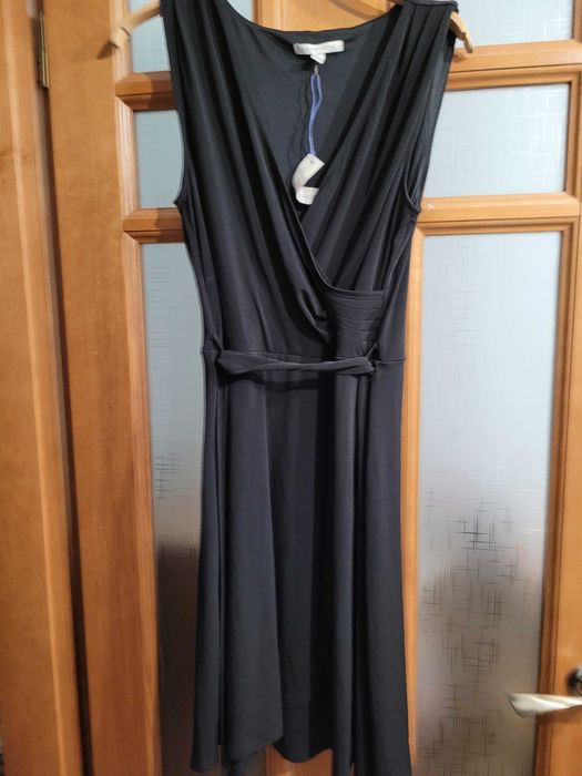 Платье нарядное женское без рукавов