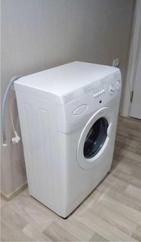 Продам пральну (стиральну) машину автомат з бочкою, баком для води