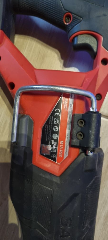 Piła szablasta milwaukee m18fsz