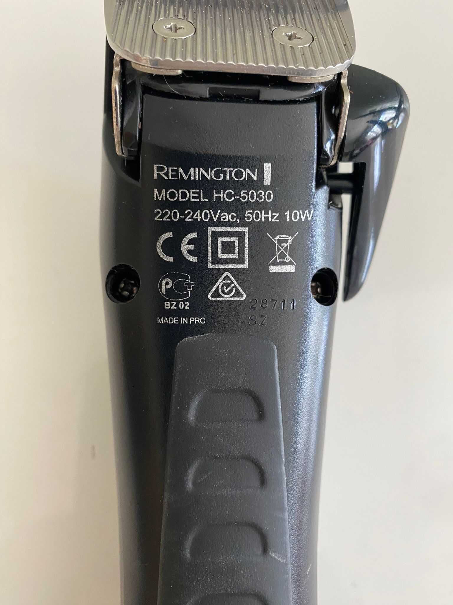 Máquina de cortar cabelo REMINGTON HC 5030