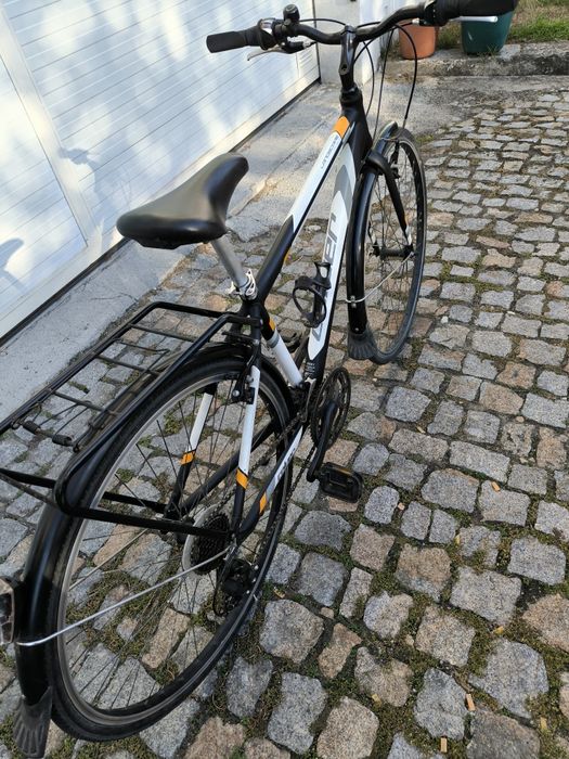 Bicicleta da marca Coluer