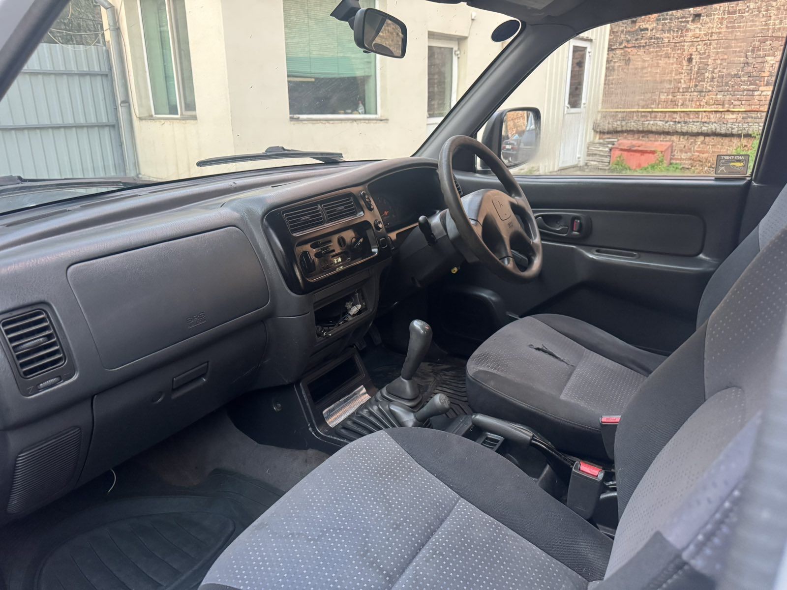Пікап Mitsubishi L200 2004рік 2,5дизель повний привід 4х4