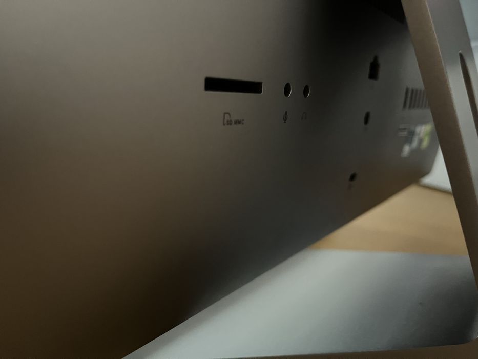 PC Asus Zen AiO ZN241IC (All in One) portes grátis