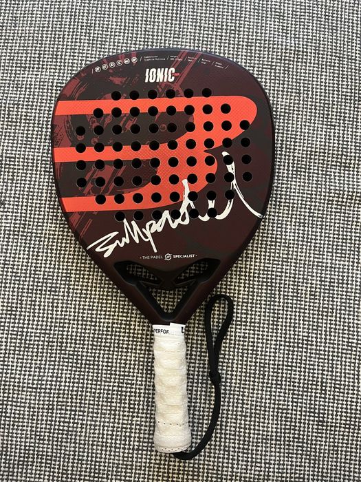 raquete bullpadel