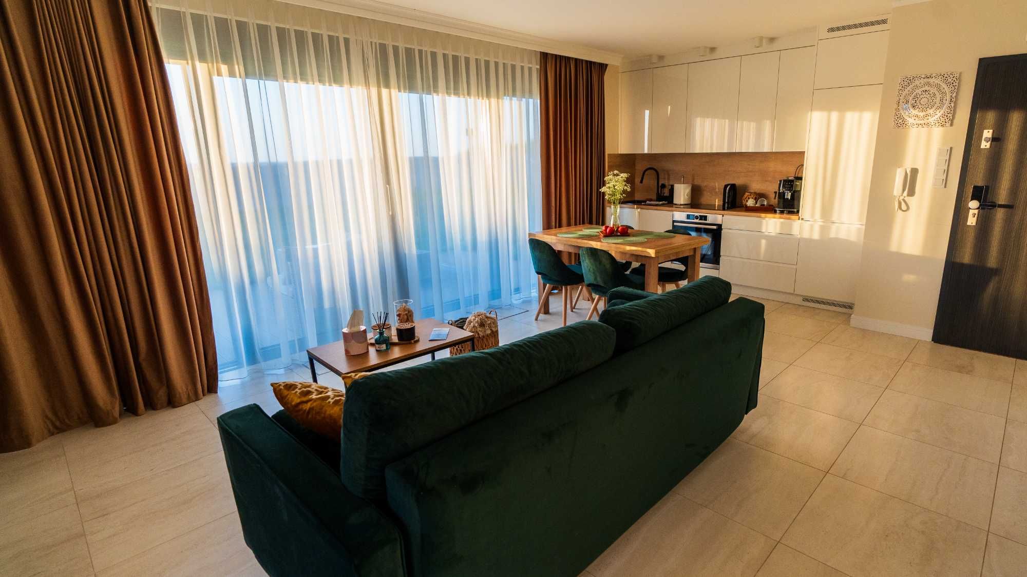 Apartament ODNOWA z frontowy widoki na morze w Gardenia Dziwnòw