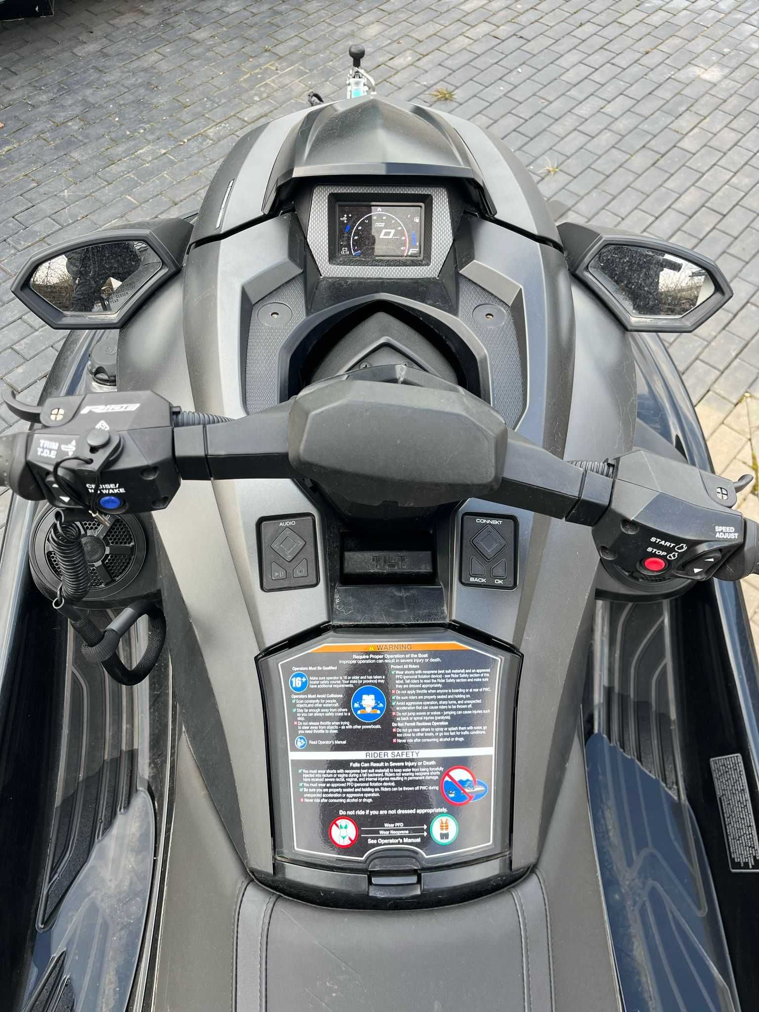 Jet-ski Yamaha GP 1800R de 2023 Black Edition