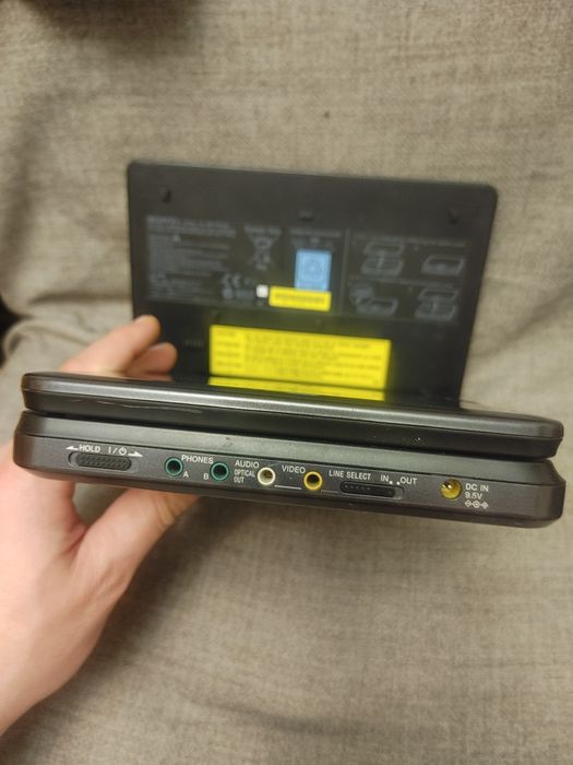 Портативный, автомобильный dvd плеер sony dvp-fx875