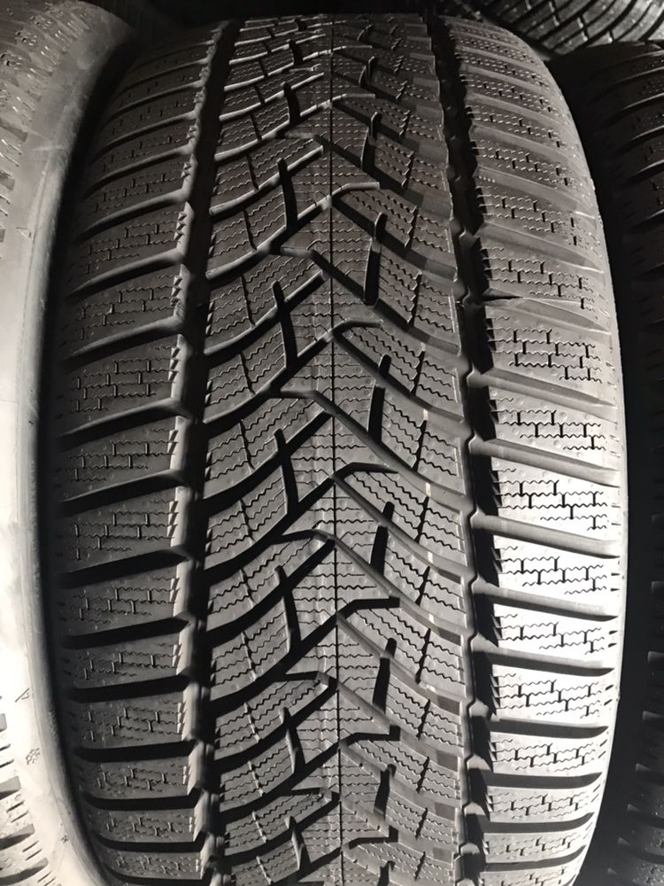 235/40/18 R18 Dunlop SP Winter Sport 5 4шт зима