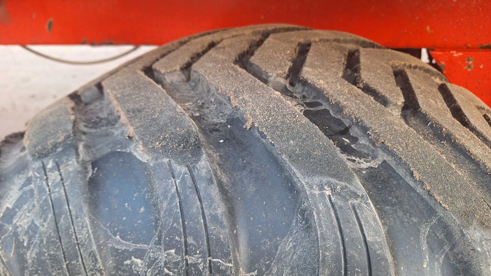 Przyczepa objętościowa Annaburger, Veenhuis, Strautmann, Bergmann