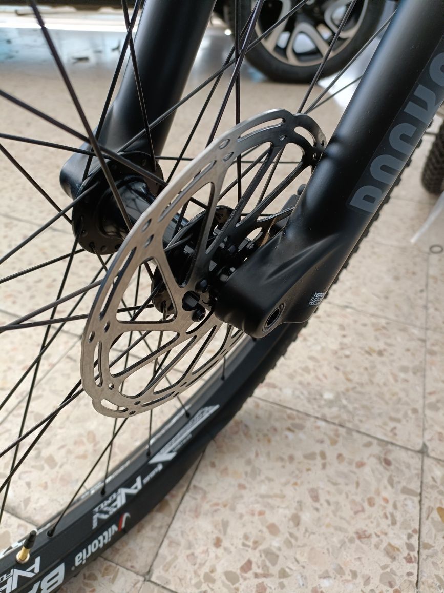 Bicicleta Btt  de Carbono Berria roda 29 de 2023 ou troco