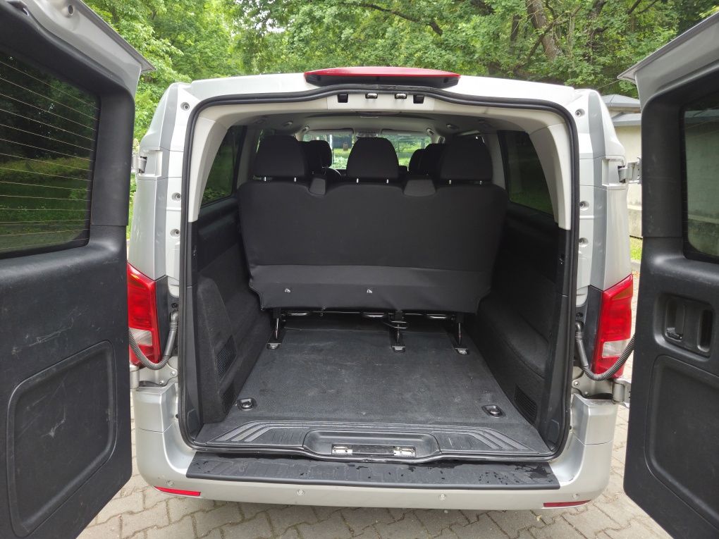 Wynajem Mercedes-Benz Vito W447 9-osobowy