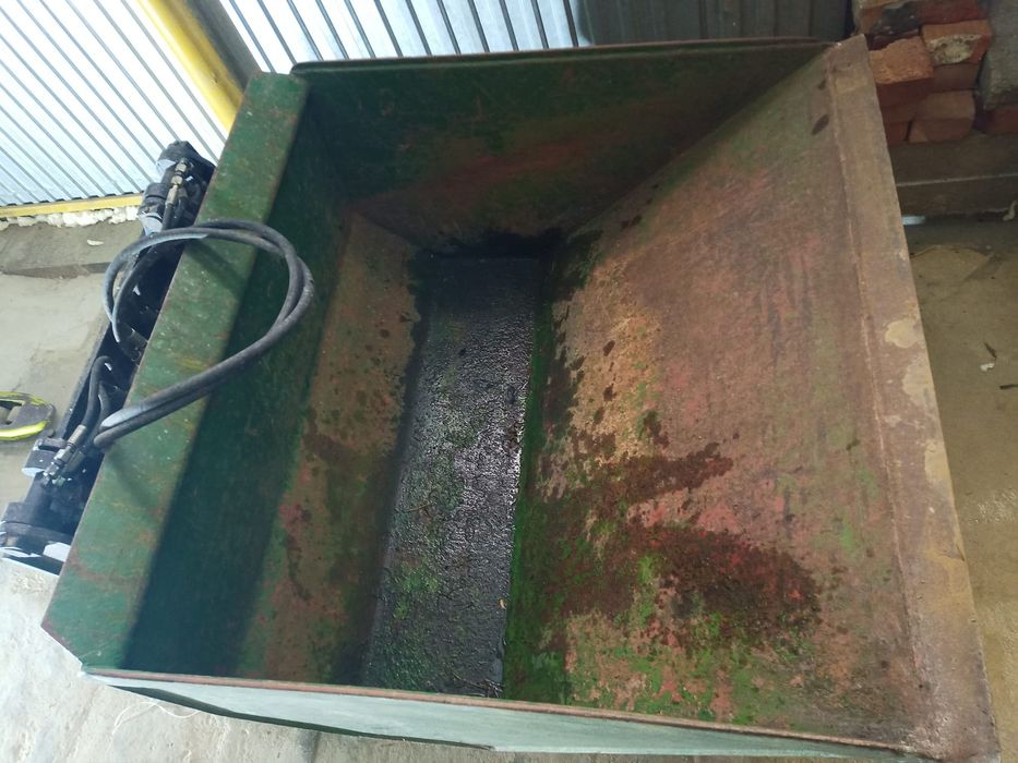 Szufla hydrauliczna na karetkę wózka widłowego