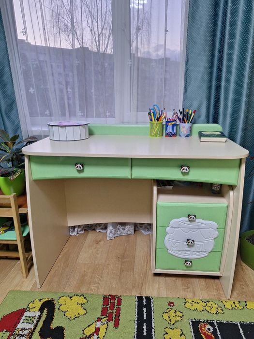 Дитячі меблі: шафа, комод, сліл, тумба