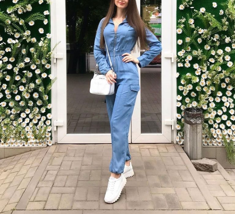 Джинсовий комбінезон