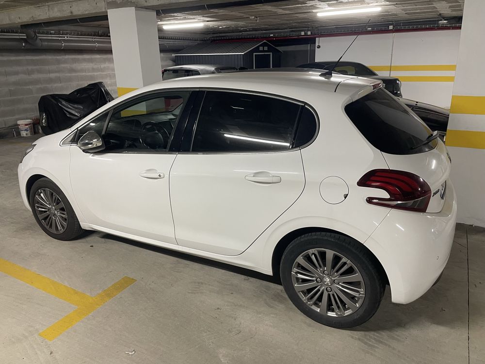 Peugeot 208 1.6 Allure