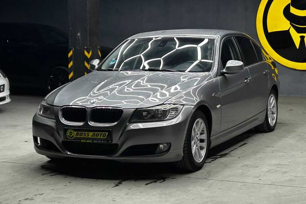 BMW 320 d 2011 року