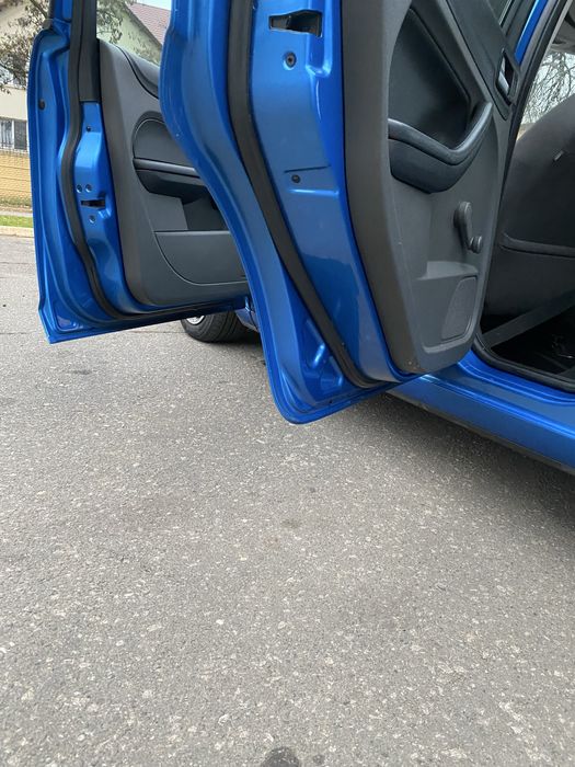 Доглянуте обслужене авто з невеликим пробігом