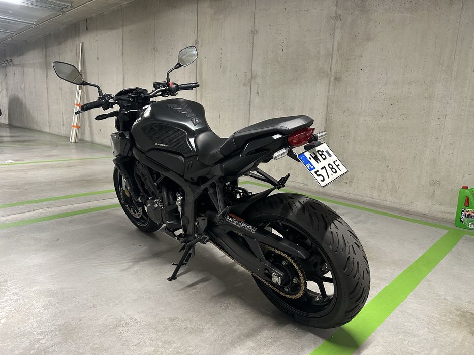 Honda CB650R Black Edition