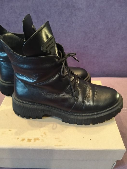 Зимові шкіряні ботінки розмір 39-40