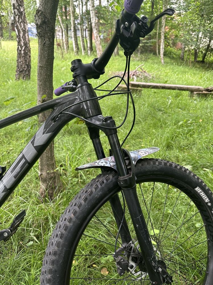 „Okazja”trek roscoe 7 jak nowy