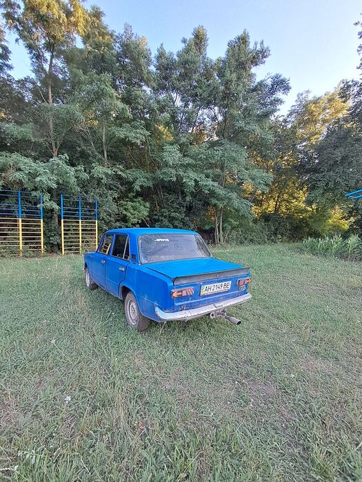 Продам ваз 21013
