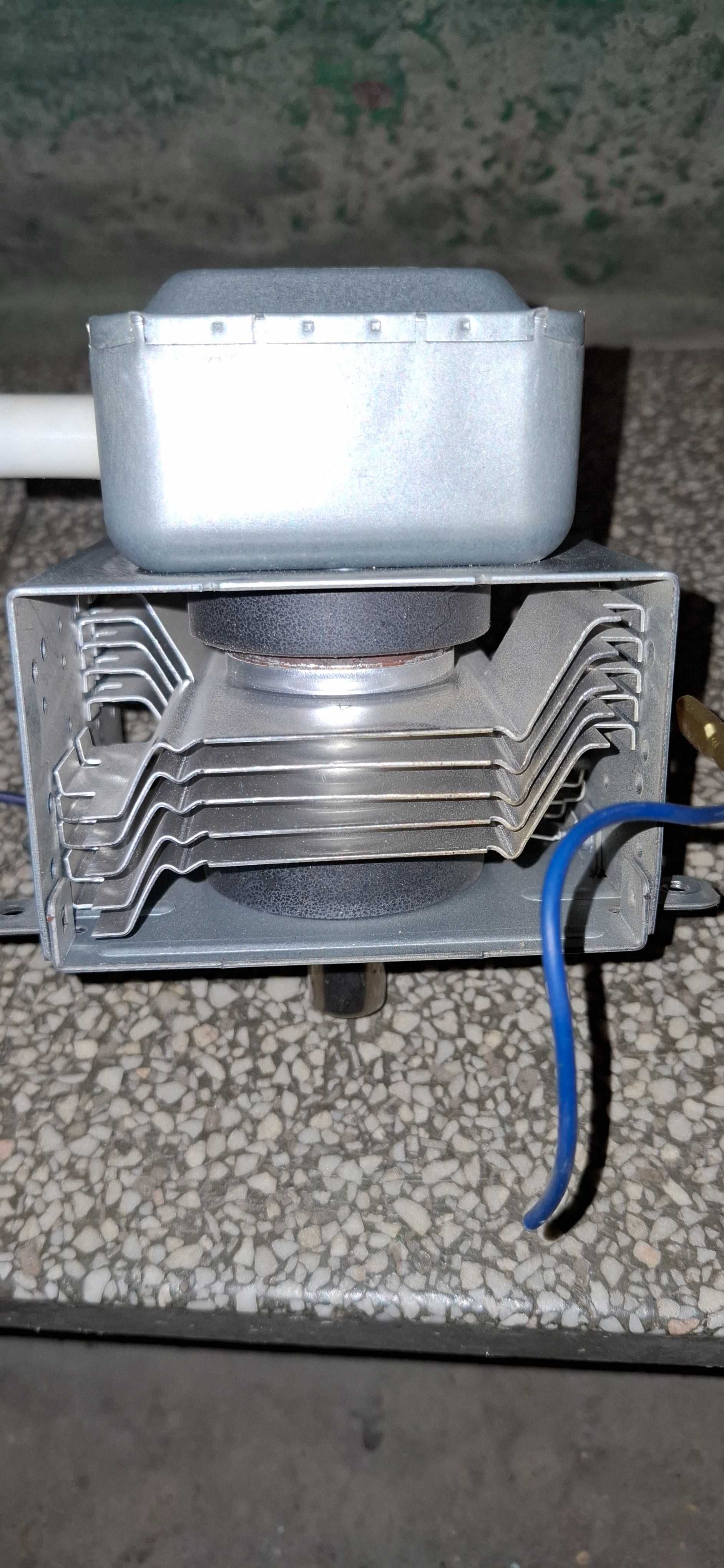 Magnetron do mikrofalówki typ 2M219K