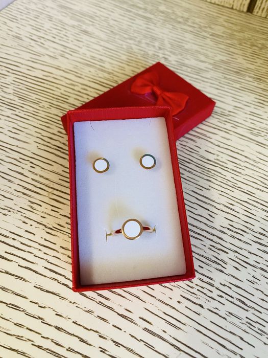 Продам золотий набір