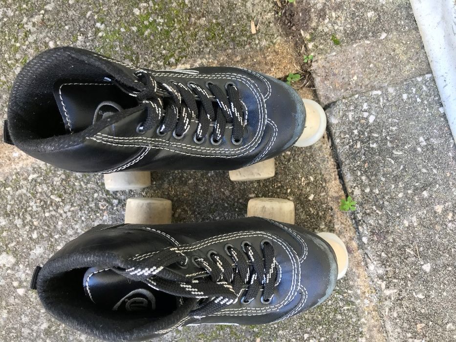 Patins completos para iniciante 33 TVD COMO NOVOS - Hoquei em patins