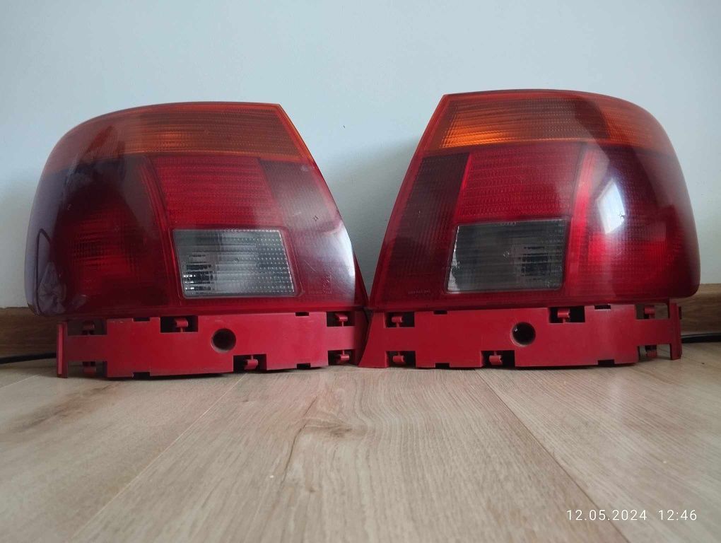 Lampy tył audi a4 b5