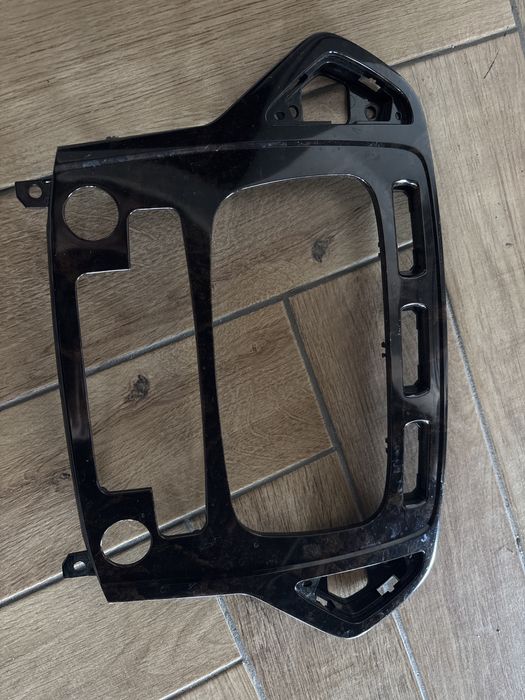 Osłona ramka radia Ford Mondeo Mk4