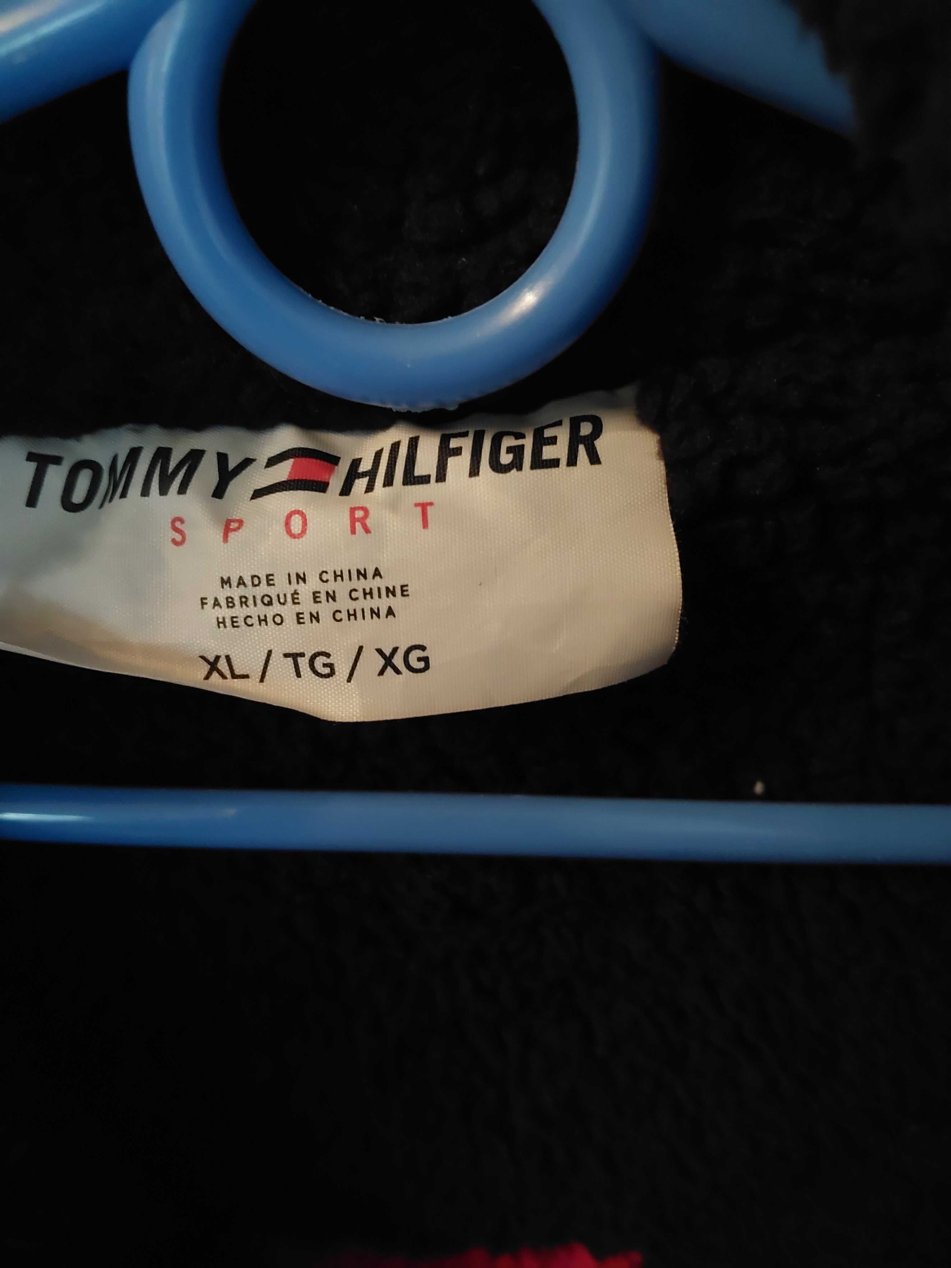 Sprzedam kurtkę zimową firmy Tommy Hilfiger