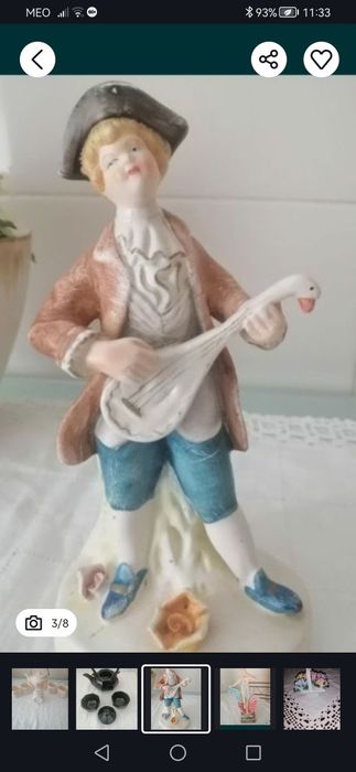 Peças antigas de decoração 
Conjuntos de café
Valores entre os 6€/3€/2