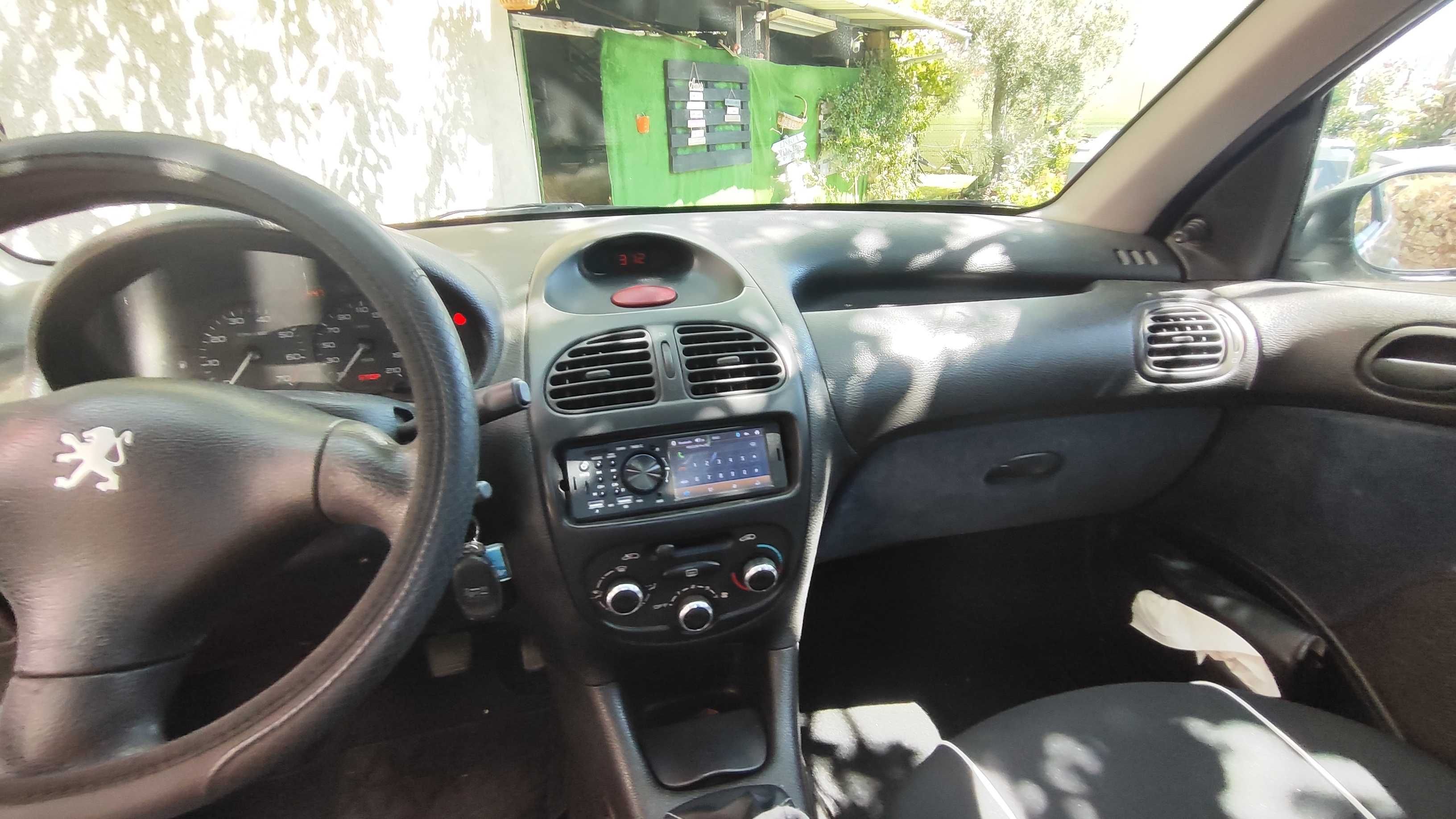 Peugeot 206 1.1 Gasolina 99