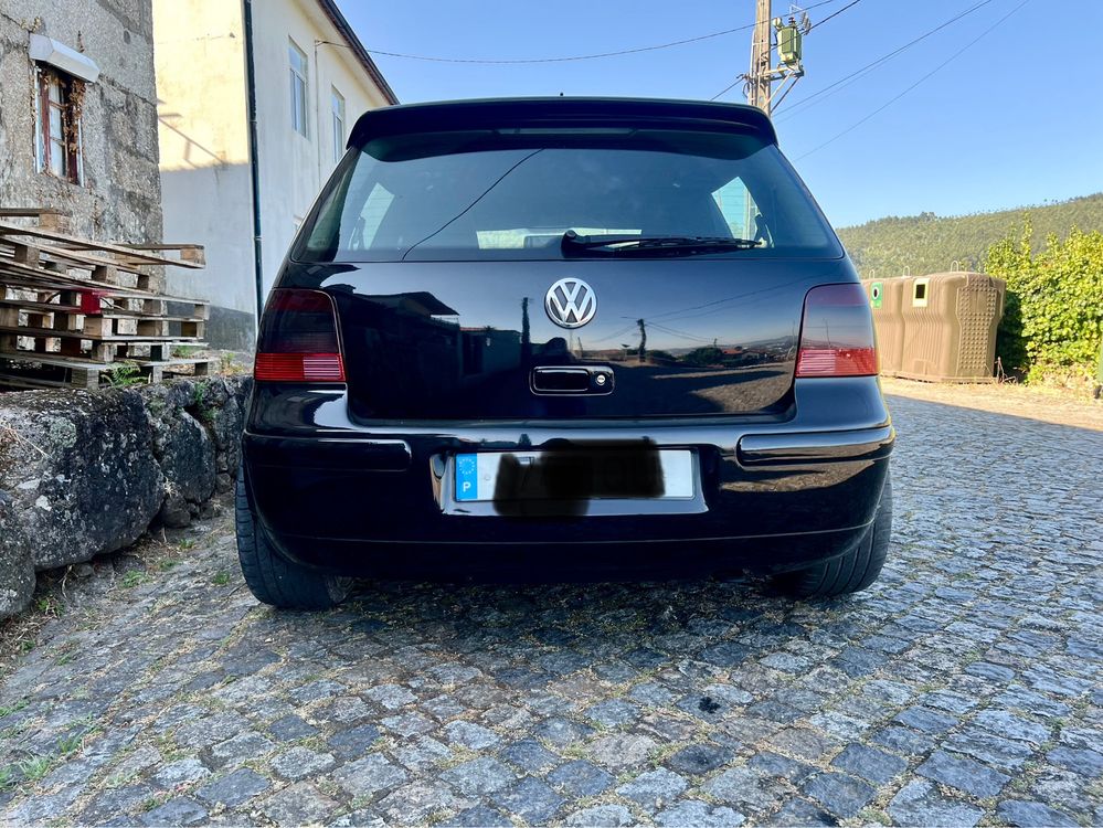 Golf 4 1.9 TDI VP 110CV com 2 pares de jantes
