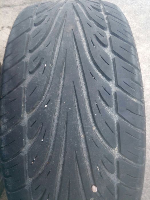 Pneus usados um de cada marca