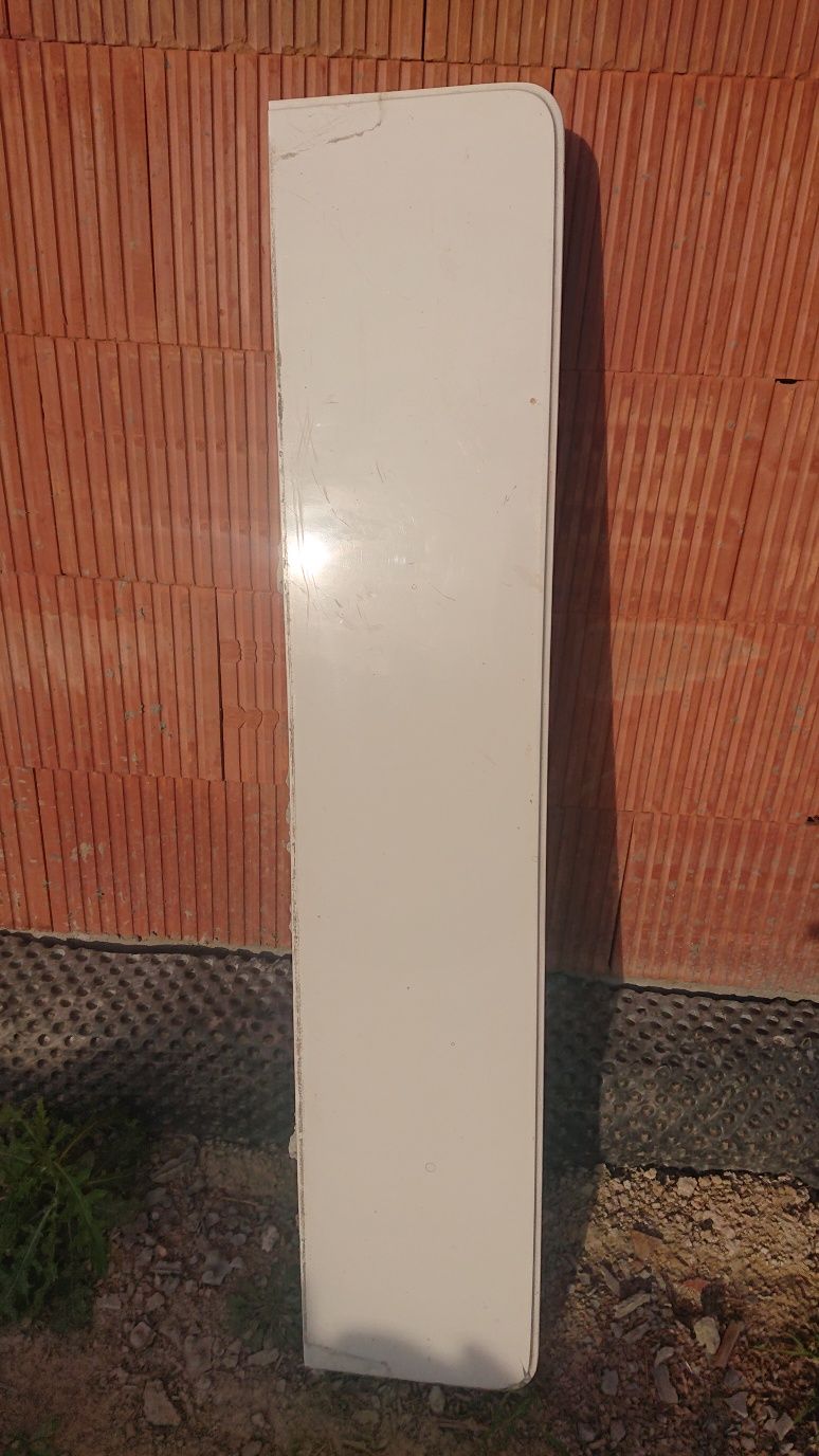 Biały parapet z konglomeratu  90x25