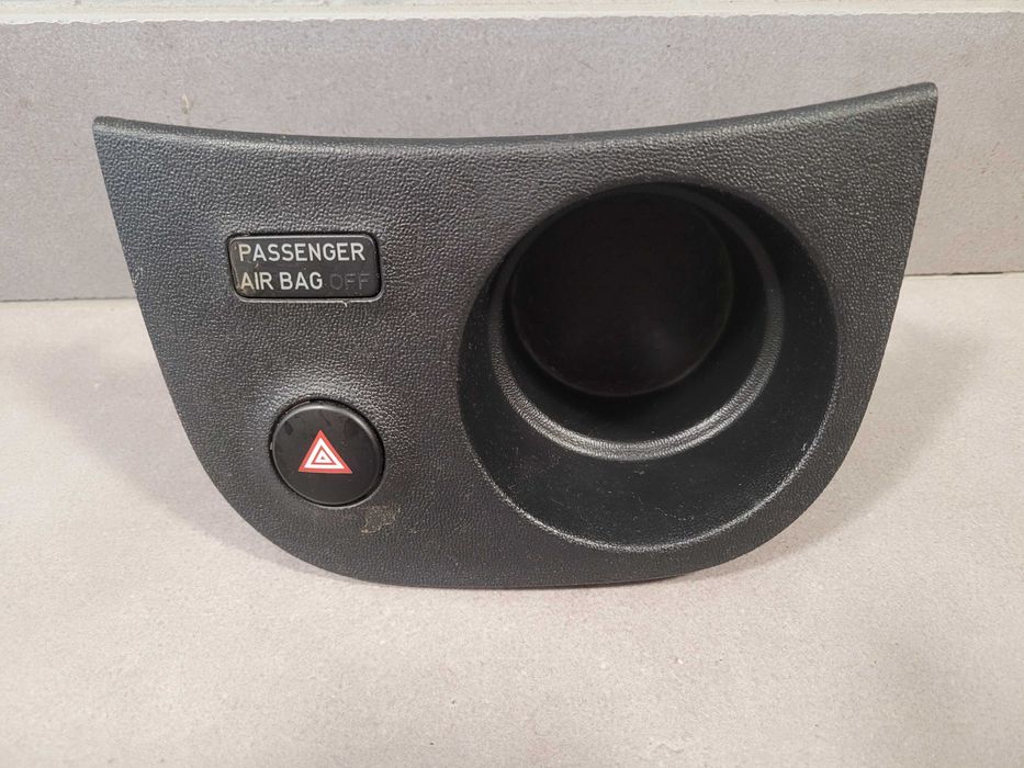 Uchwyt na kubek napoje Seat Leon II 1P185.8331