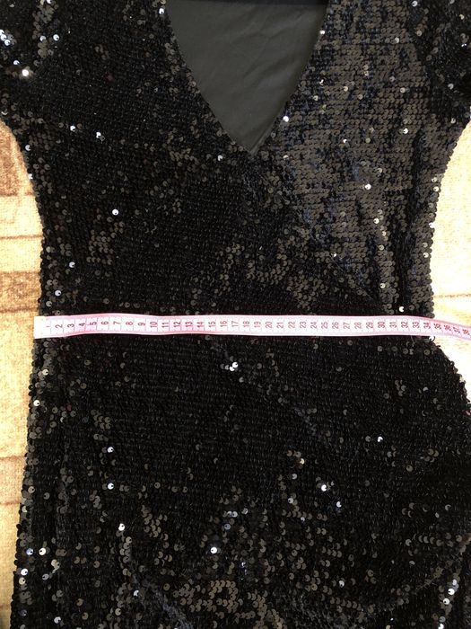 Плаття з паєток жіноче