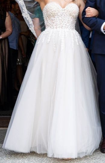 Suknia ślubna biała