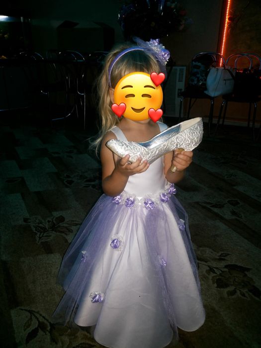 Святкова сукня на дівчинку 3 роки