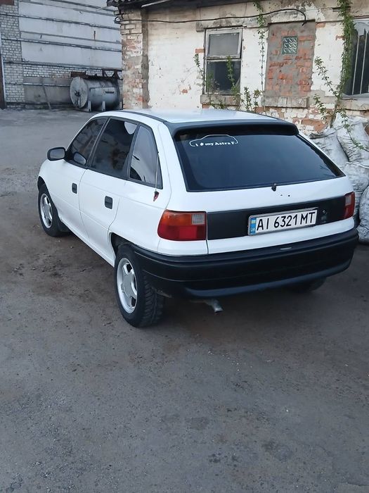 Продам машину Opel Astra F