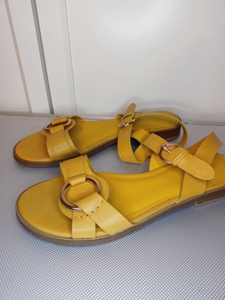 Sandałki sandały żółte musztardowe 40