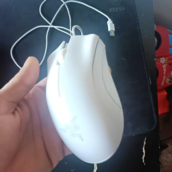 Rato Razer Essential Branco